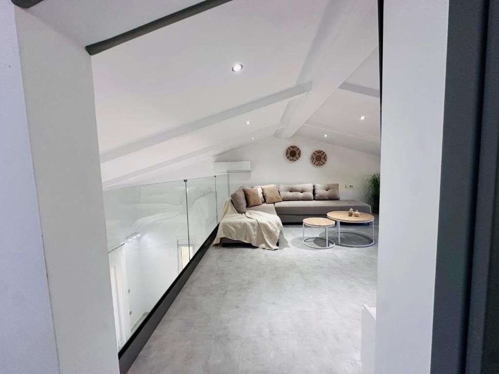 829249290 - Αντιγραφή